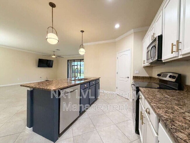 Building Photo - 9453 River Otter Dr