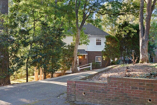 Building Photo - 7914 Gilead Rd
