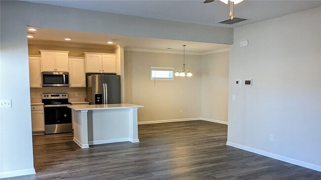 Building Photo - 405 Sonoma Ct