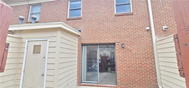 Building Photo - 2846 Webb Bridge Rd