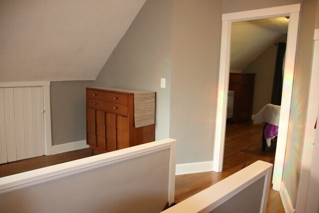 Building Photo - 2034 Warren Rd