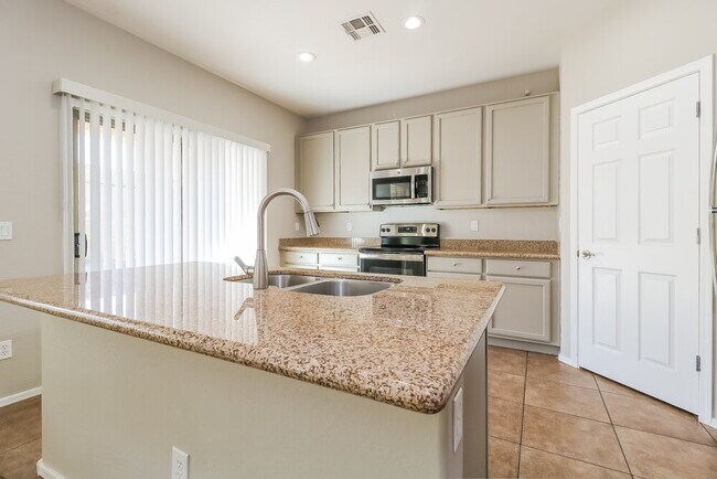 Building Photo - 5303 W Fawn Dr