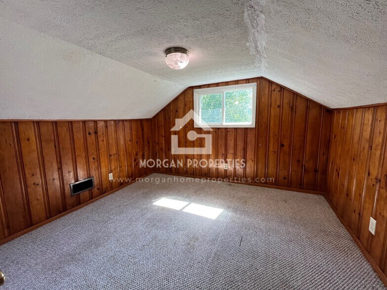 Building Photo - 7239 Sprague St