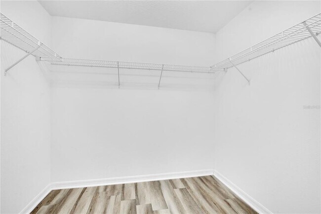 Building Photo - 2905 Sunstone Dr