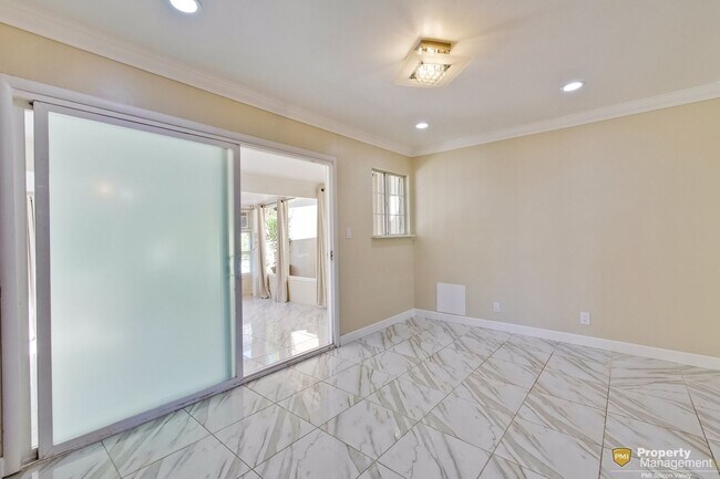 Building Photo - Turnkey Home with Natural Light & Upgrades...