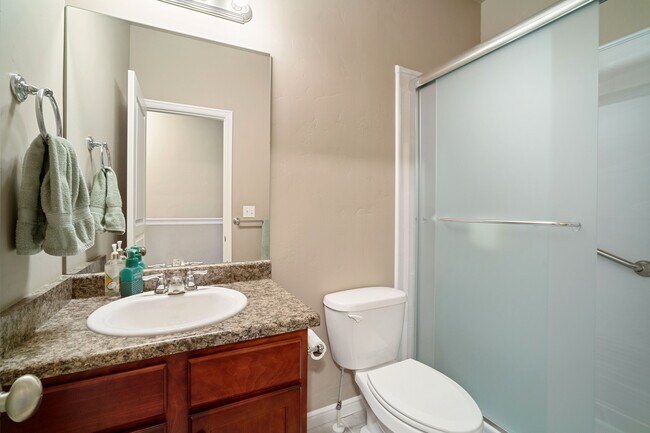 Building Photo - 66 N 205 W