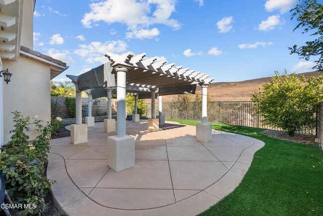 Building Photo - 3638 Young Wolf Dr