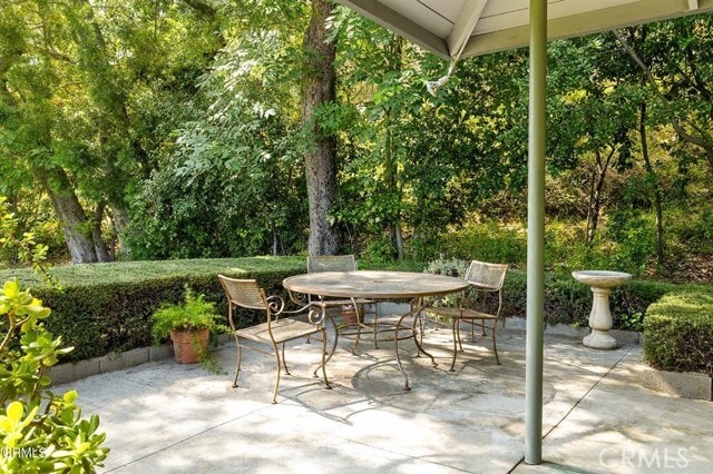Building Photo - 2055 Liliano Dr