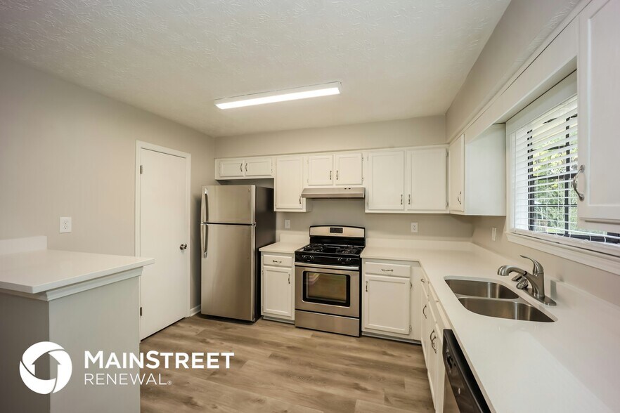 Building Photo - 505 Brookfield Way