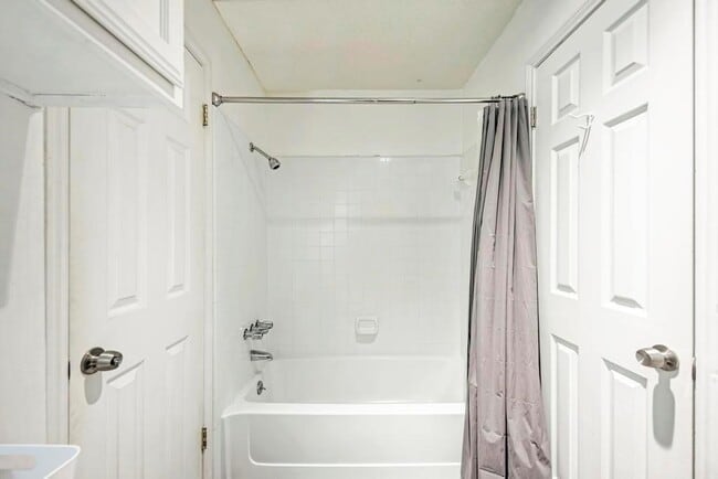 Building Photo - 3111 Tom Green St