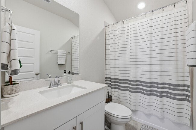 Building Photo - 16687 Sterling Clf St