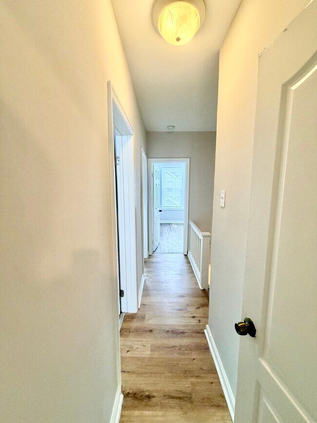 Building Photo - 6525 Saybrook Ave