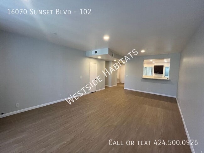 Building Photo - 16070 Sunset Blvd