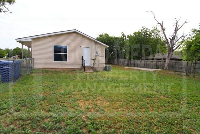 Building Photo - Now Leasing – 1103 S 5th Street