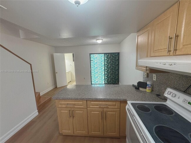Building Photo - 2071 W 54th St