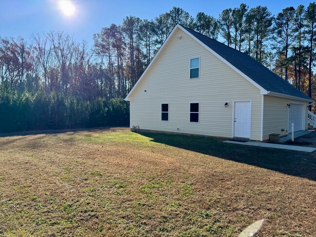 Building Photo - The Home You’ve Been Searching For