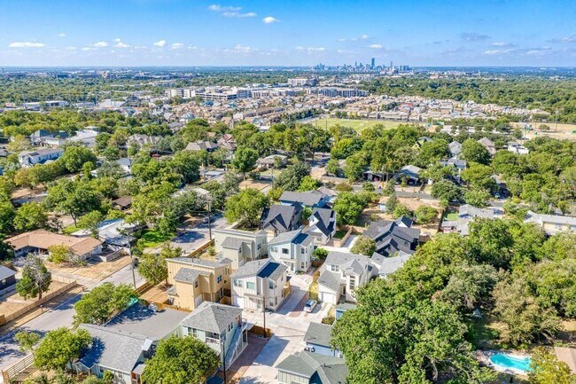 Building Photo - 7714 Watson St