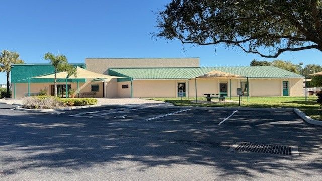 Building Photo - 2511 Lemonwood Ave
