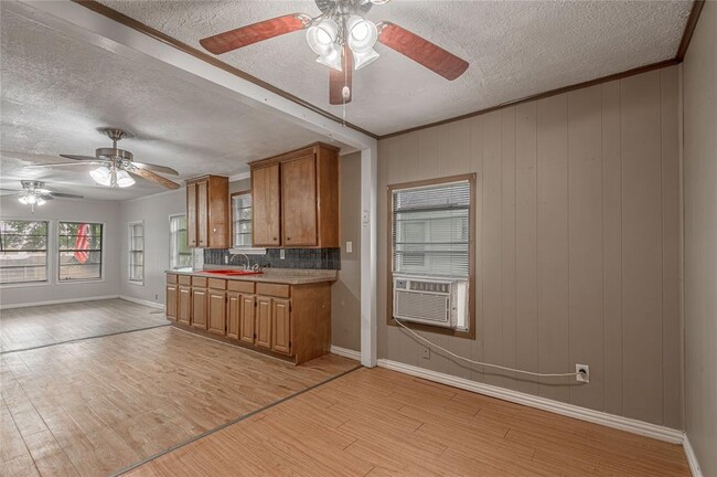 Building Photo - 1326 22nd St
