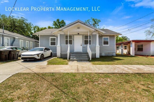 Primary Photo - 336 W 18th St