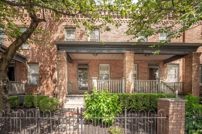 Building Photo - 6 Hanford St