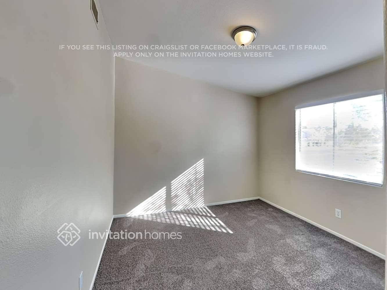 Building Photo - 9496 Santa Fe Rose St