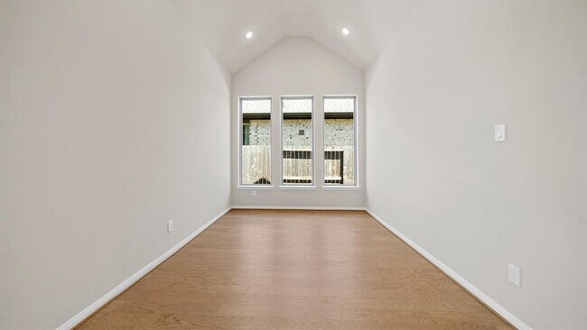 Building Photo - 1907 Meadow Trail Dr