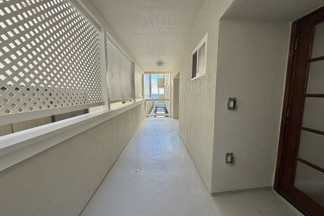 Building Photo - 22626 CA-1