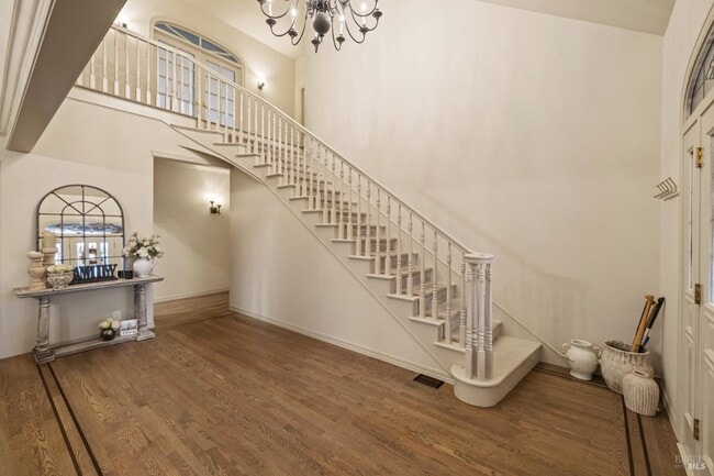 Building Photo - 470 Eastin Dr