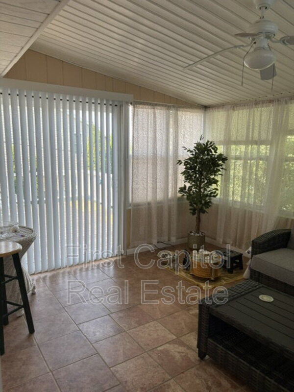 Building Photo - 2860 Southwick Dr