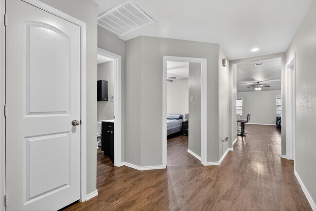 Building Photo - 5636 Rainflower Terrace Ln