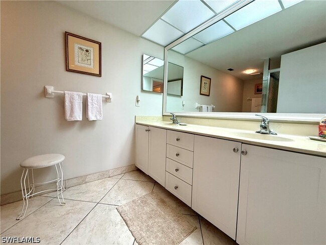 Building Photo - 11118 Gulf Shore Dr
