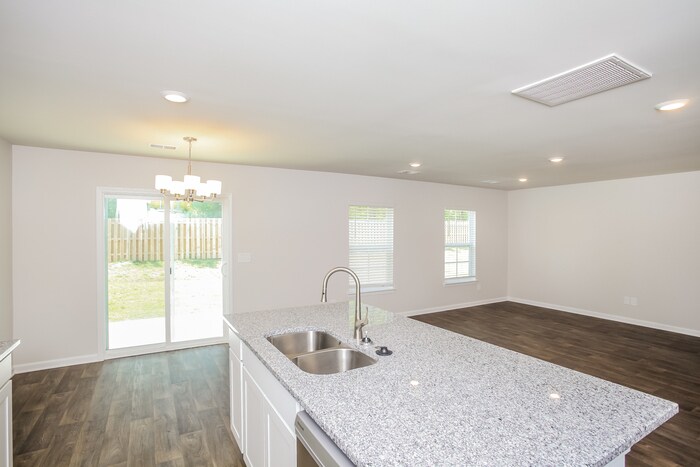 Building Photo - 468 Blue Garden Wy