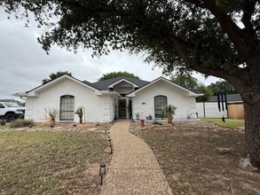 Building Photo - Beautifully updated home IN THE BLUFFS COMING SOON!