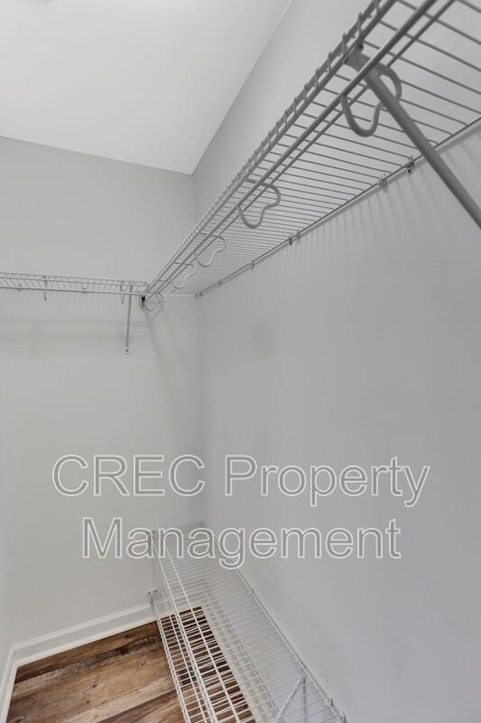 Building Photo - 232 S Lamplighter Ln