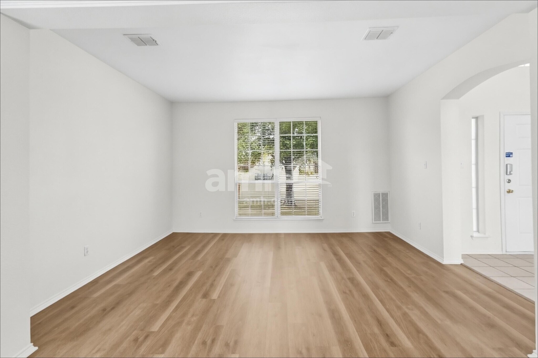 Building Photo - 2112 Lake Fork Ln