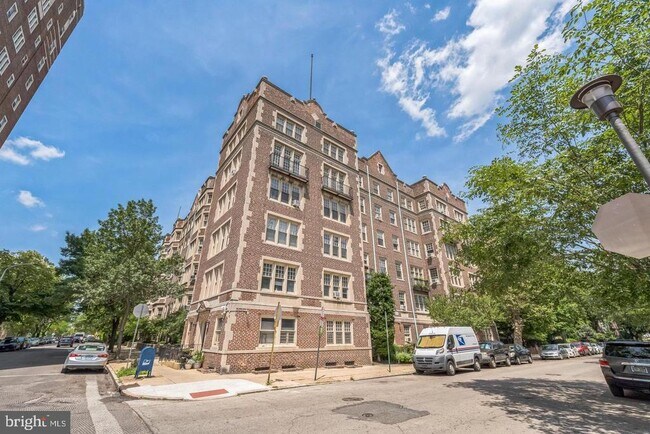 Building Photo - 4637 Pine St