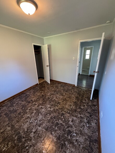 Building Photo - 437 Navajo St