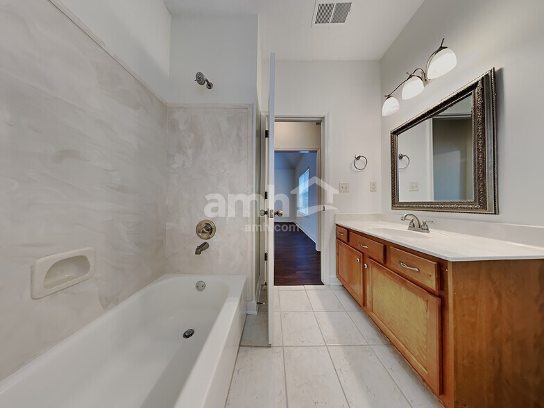 Building Photo - 1663 Brimhill Ln