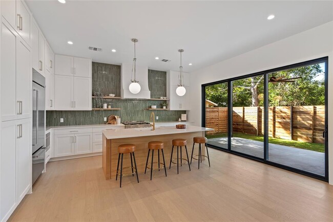 Building Photo - 2109 Wordsworth Dr