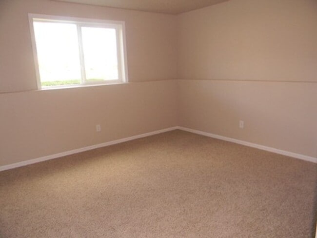 Building Photo - Westport Beach 3 Bedroom/3 Bath Townhome