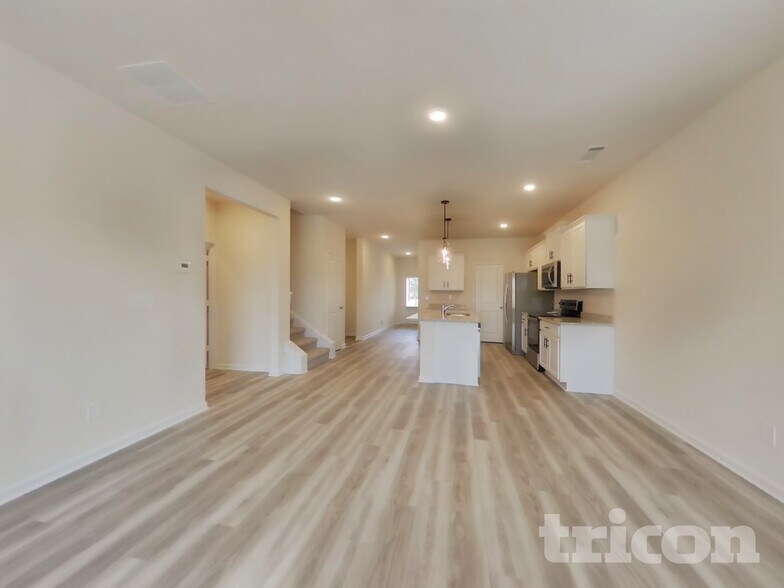 Building Photo - 274 Limestone Cir