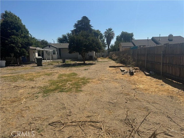 Building Photo - 1094 Conejo Dr