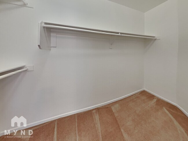 Building Photo - 15012 W Watson Ln