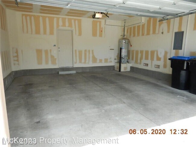 Building Photo - 3 br, 2 bath House - 2656 Lochleven Way