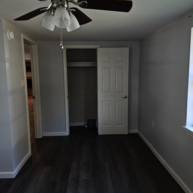 Building Photo - 3221 Choctaw Rd