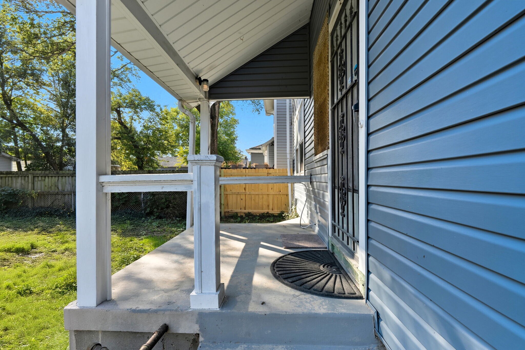 Building Photo - 904 Studer Ave