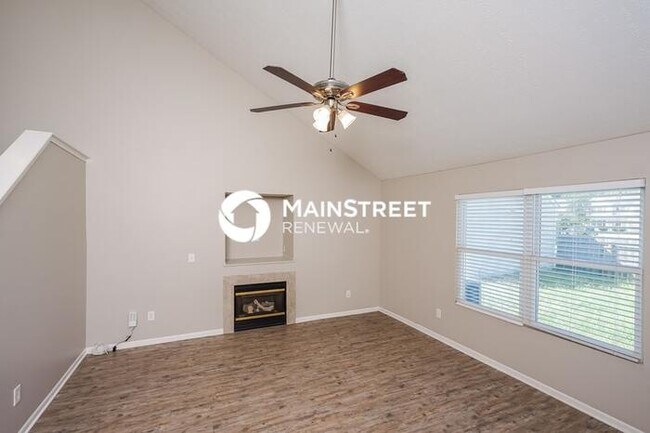 Building Photo - 3 Bedroom Pet-Friendly Home in Louisville,...