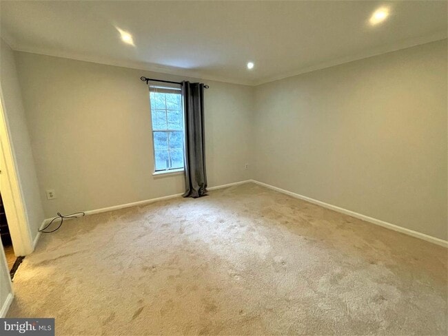 Building Photo - 17626 Longview Ln