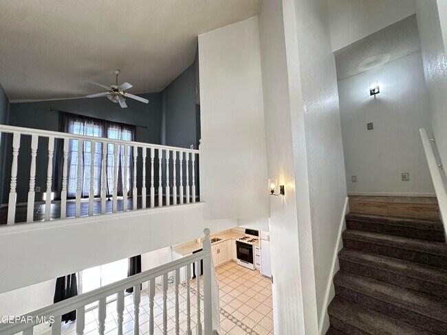 Building Photo - 1340 James Cravens Ct